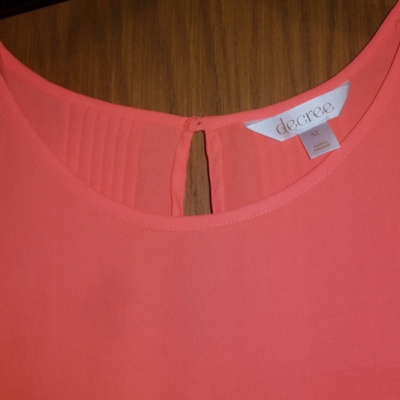 Top - Picture 3 of 3